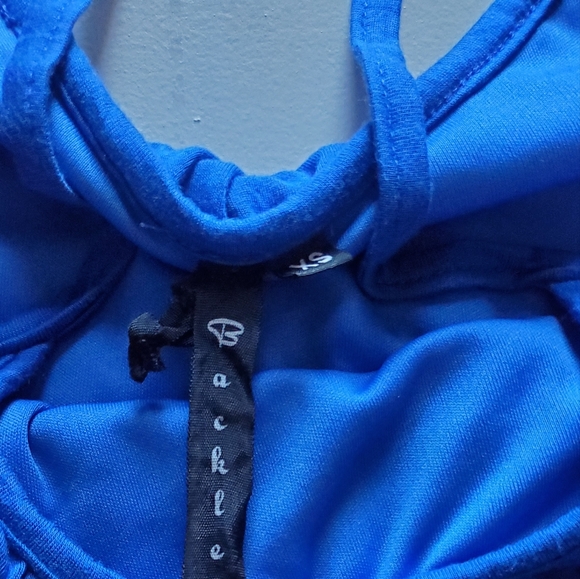 BACKLESS DRESS - Picture 6 of 13